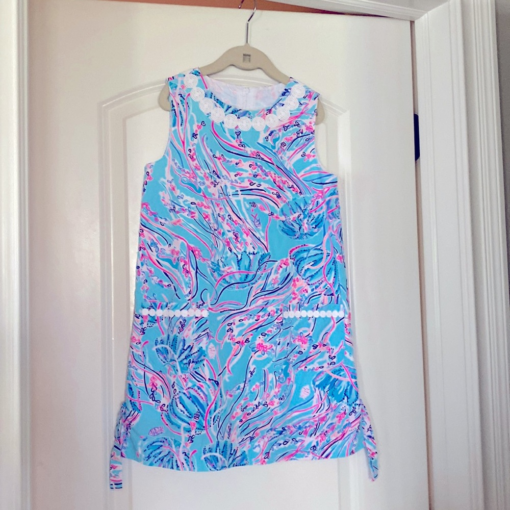 New never worn, no tags, Lilly Pulitzer shift dress.